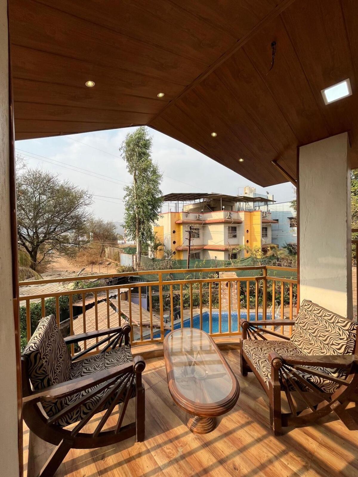 Govind Villa - 3Bhk Penthouse Suite With Pool Splash Lonavla Exterior foto