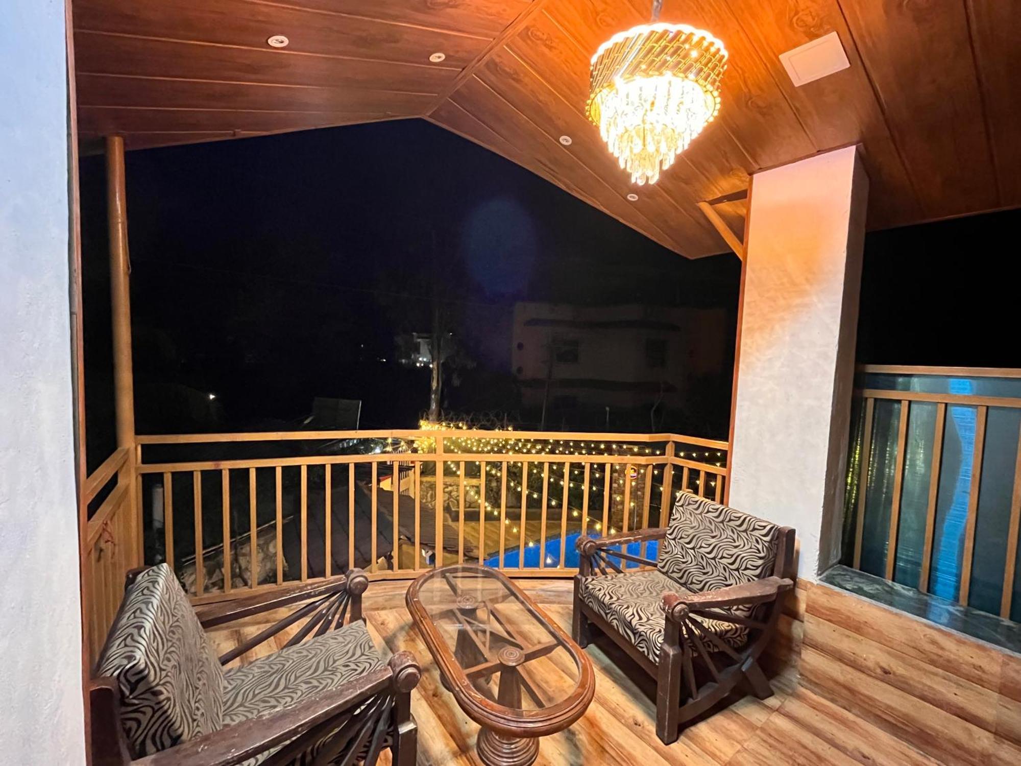 Govind Villa - 3Bhk Penthouse Suite With Pool Splash Lonavla Exterior foto